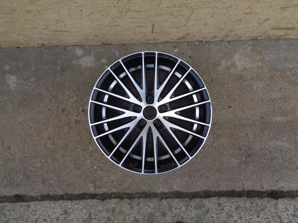 Oxigin OXSPOKE 8.5J x 18 5x120 ET35 disk