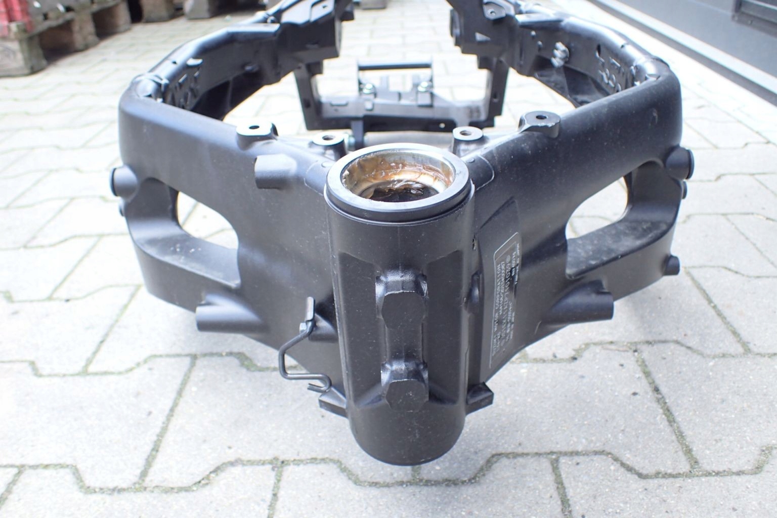 Suzuki GSX-S 1000 21- Rama Waga produktu z opakowaniem jednostkowym 25 kg