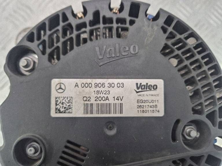 Mercedes C200d W205 Alternator A0009063003