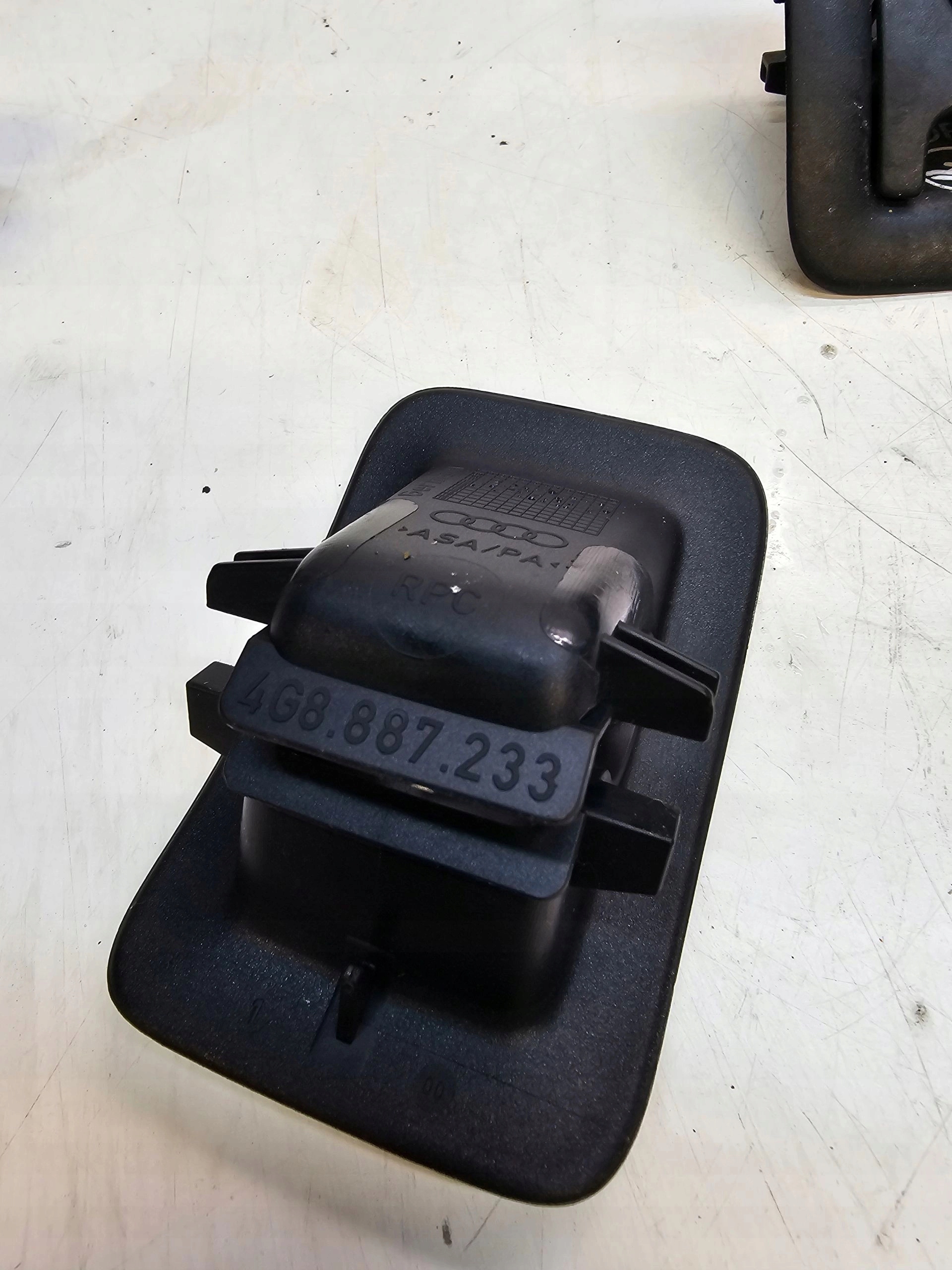 Support plaque ISOFIX KOMPLET AUDI A6 C7 4G8887233