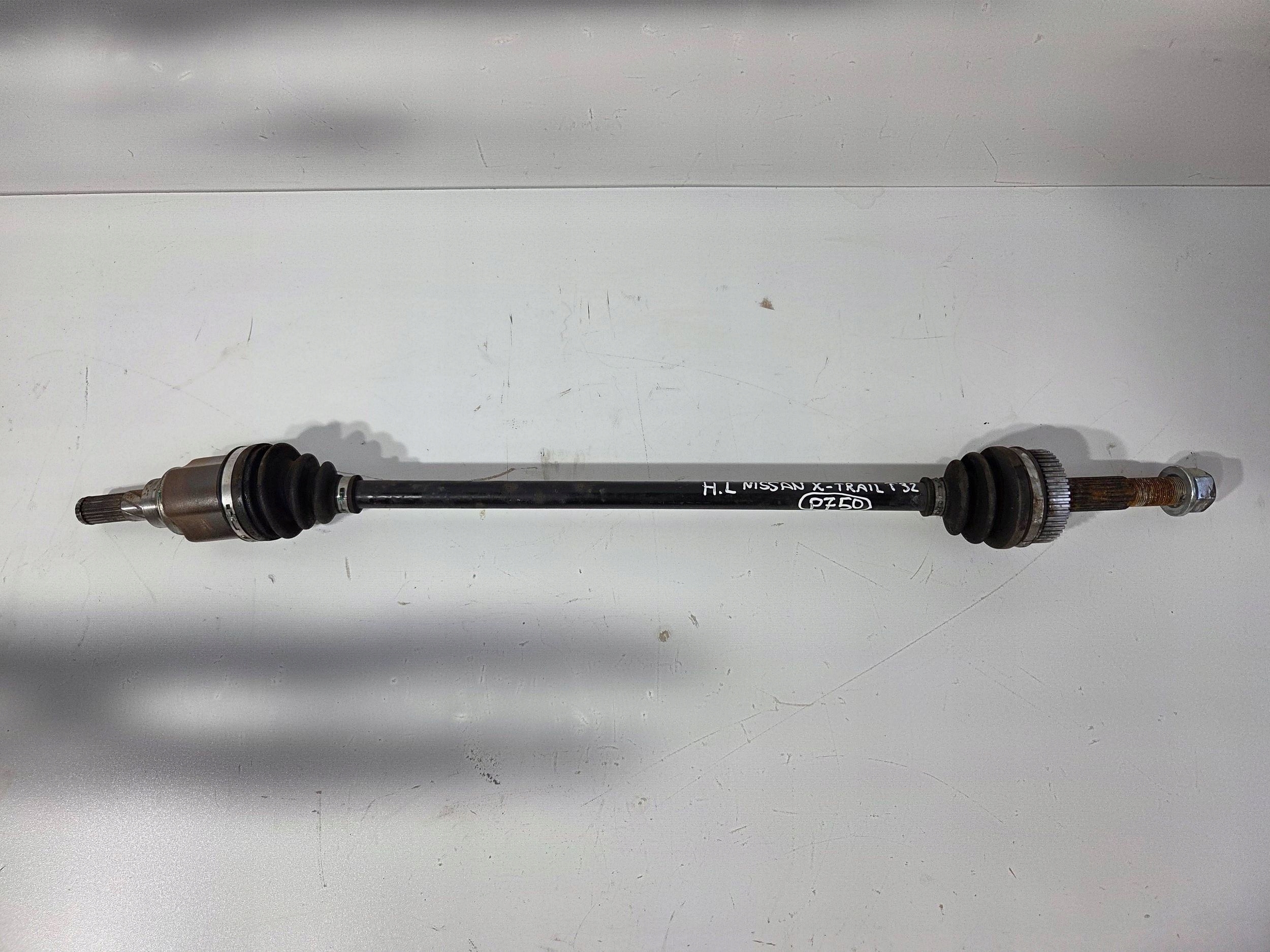 Nissan X-Trail T32 semi-axis rear left (P750)