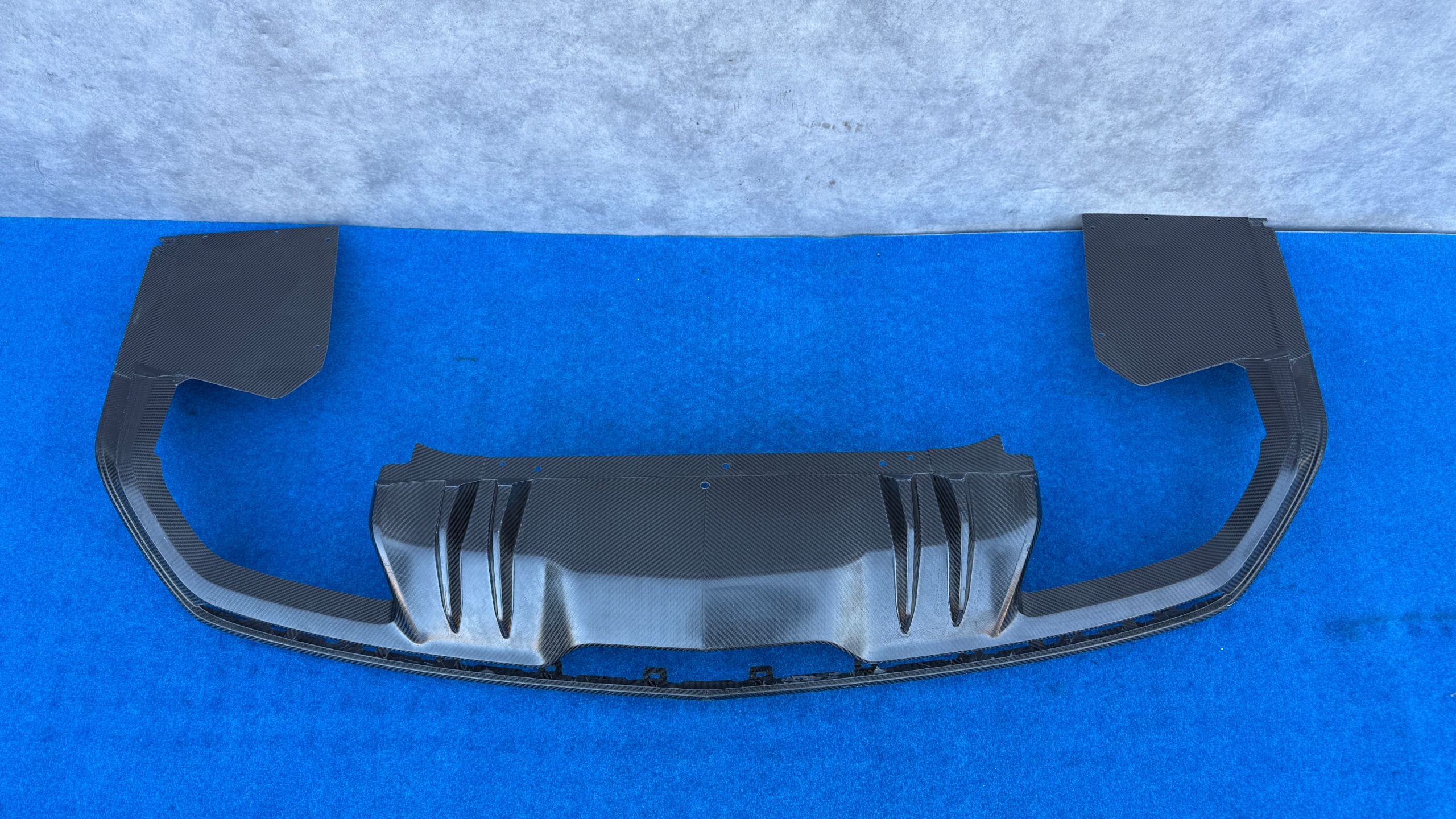 CADILLAC CT5 CT-V 20-25ROK SPOILER ZDERAKA rear part diffuser CARBON STY/005
