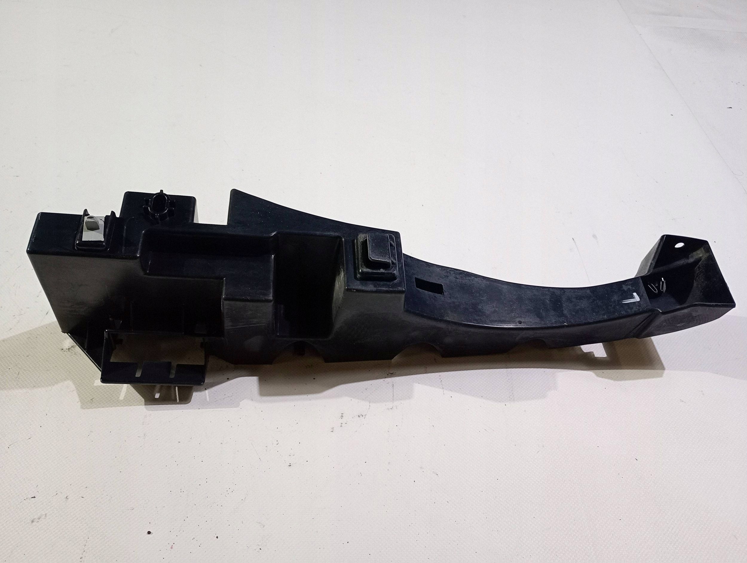 support holder of a bumper left rear part rear left Dodge Charger 2015