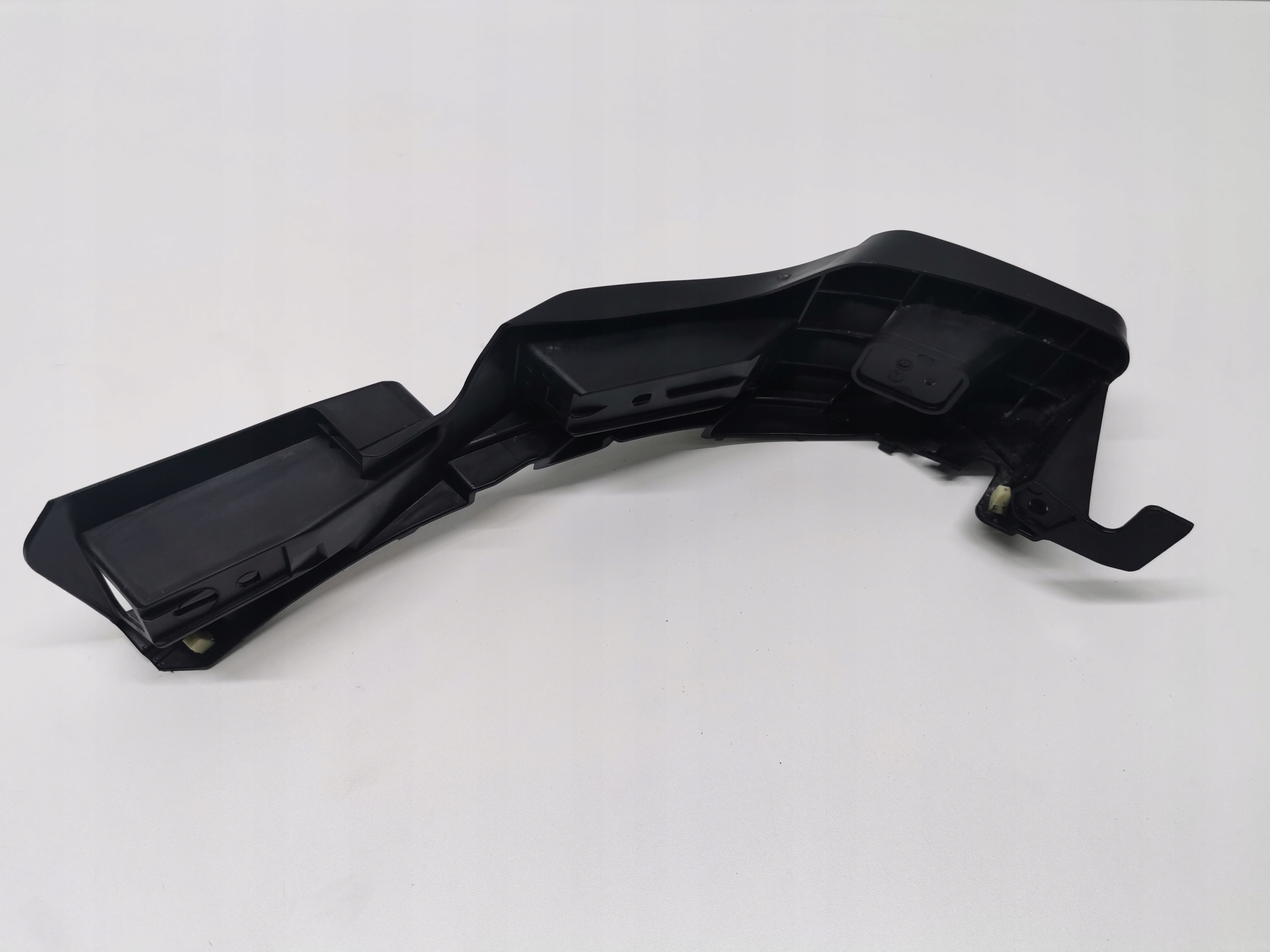 bumper bracket left rear part PORSCHE CAYENNE II 7P5807393