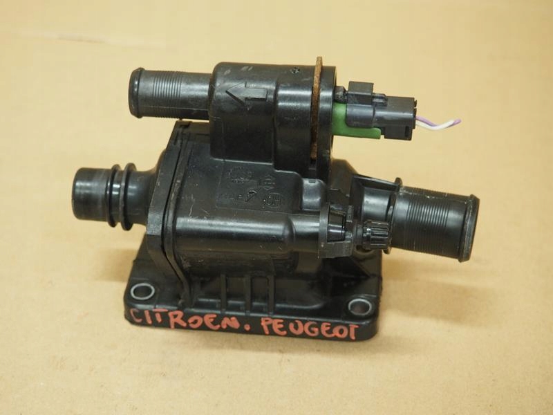 OBUDOWA TERMOSTATU CITROEN PEUGEOT FORD 1.4 HDI