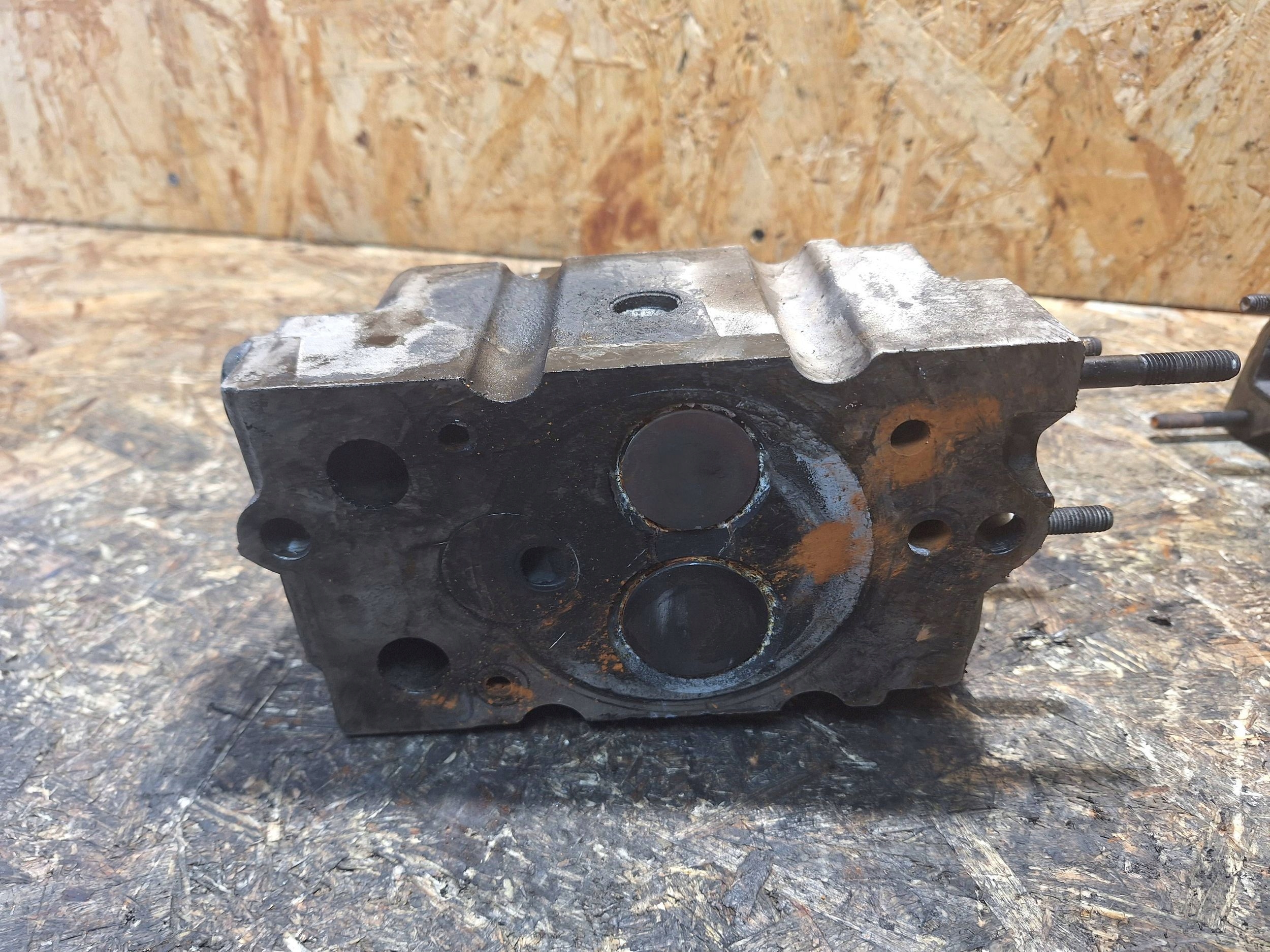 TESTATA CHRYSLER VOYAGER III 95-00 2.5 TD