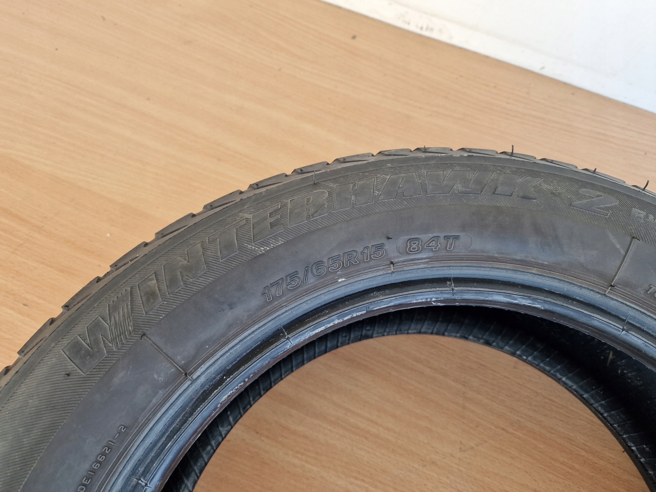 tyres PARA ZIMA FIRESTONE 175 65 15 84T WINTERHAWK