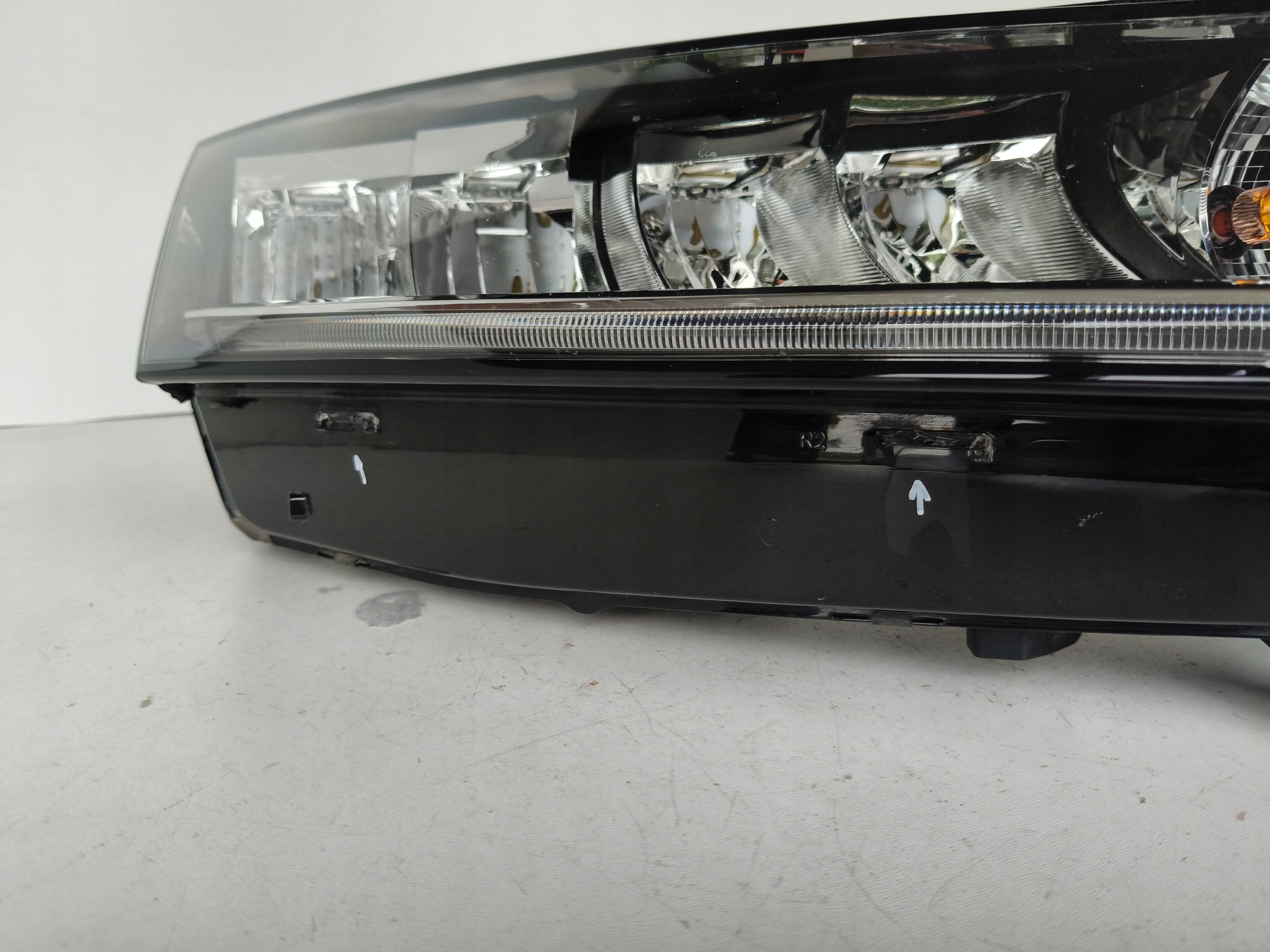 light right REFLEKTOR SKODA OCTAVIA IV 4 5E3 20- FULL LED