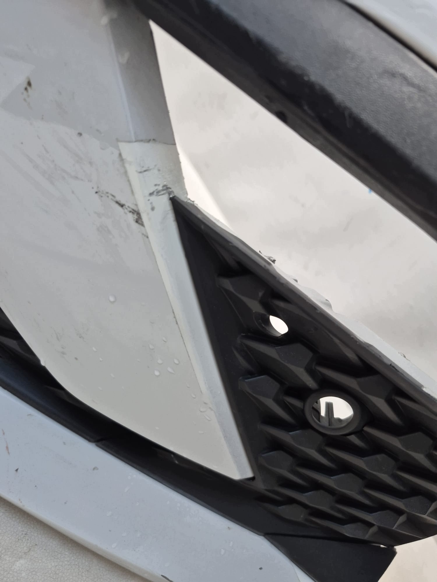 SKODA SCALA LIFT 23-> bumper front front PDC