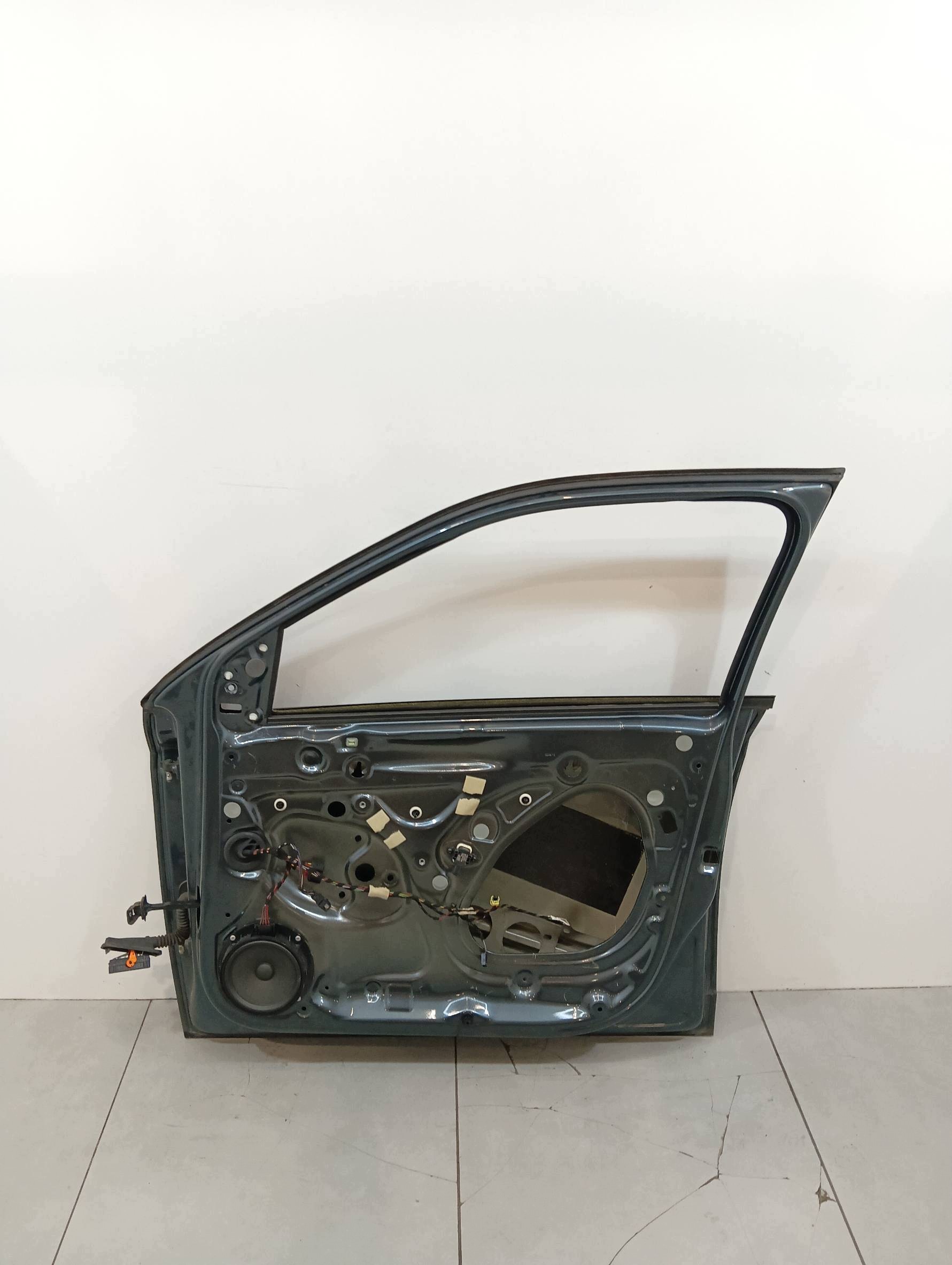 door right front LF7Y Skoda Fabia III (2014- )