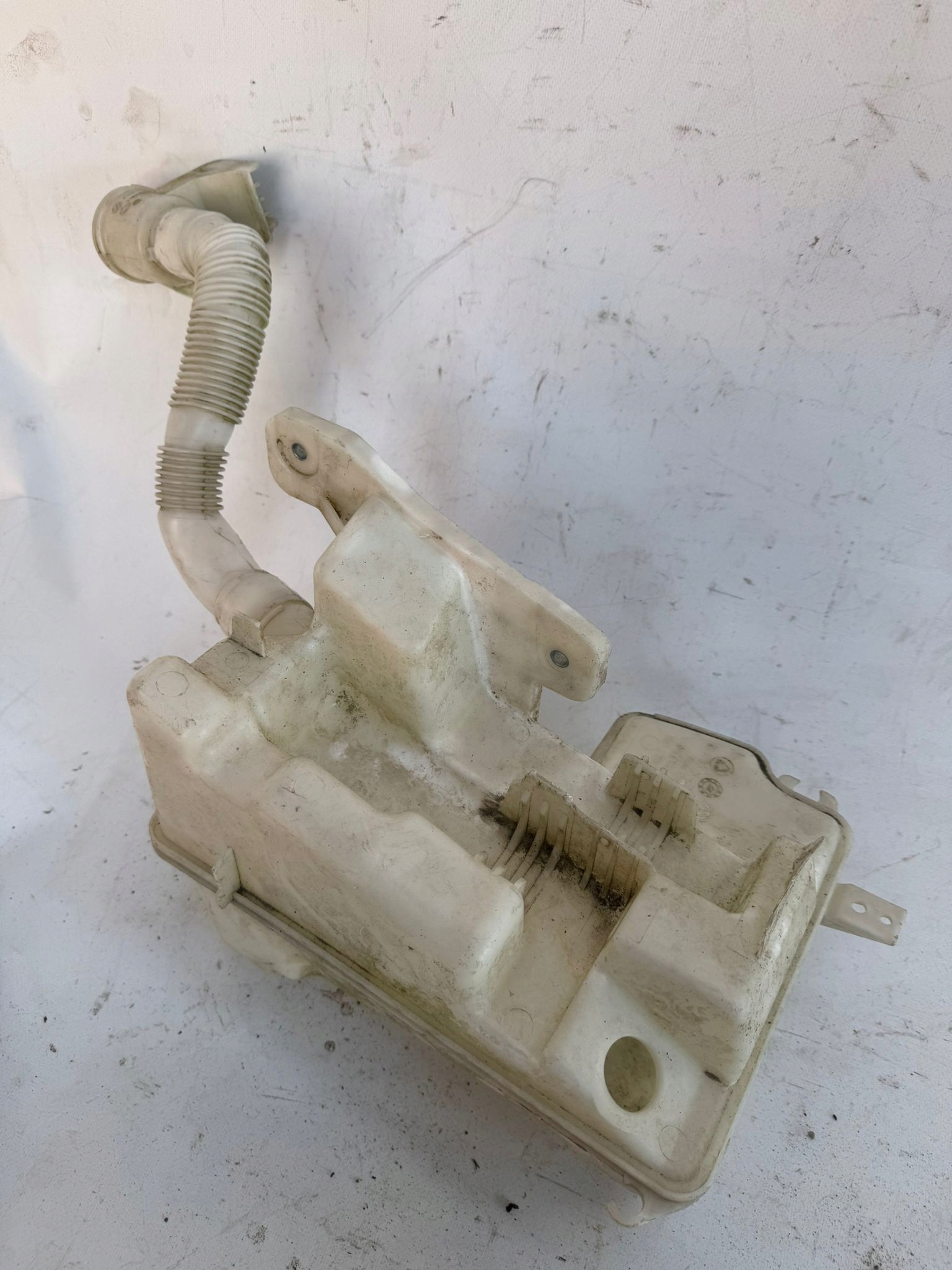 VW GOLF VII LIFT 17- Behälter Spritzdüse 5G0955453T