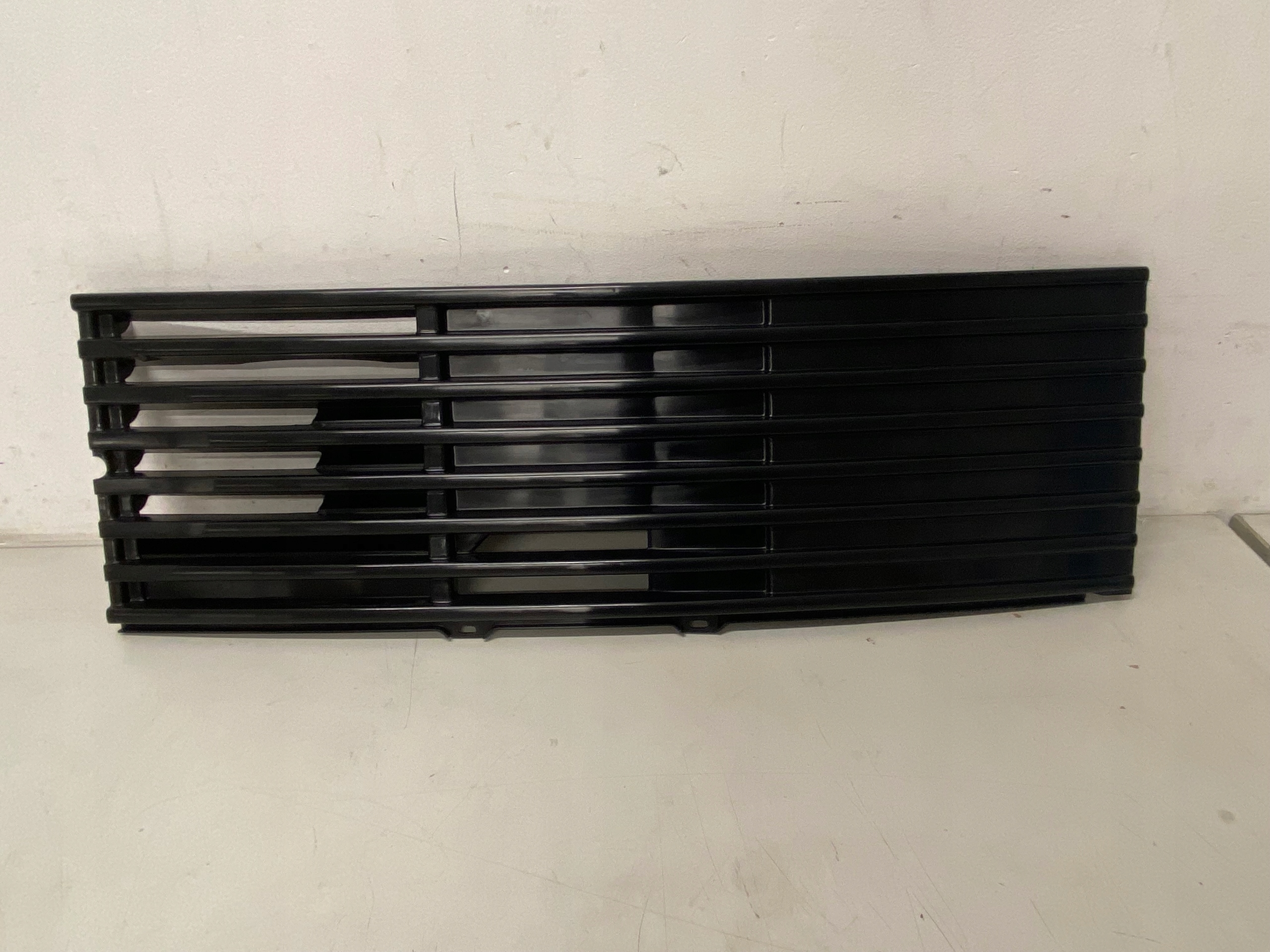 Решетка гриль крышка MERCEDES LK LN2 A6737500218