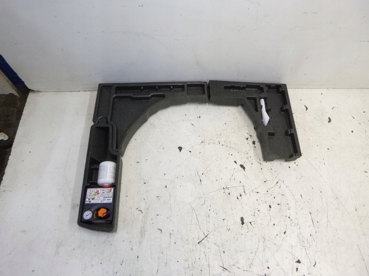 CRIC MARTINETTO RUOTE COMPRESSORE ASSORBITORE FORD KUGA III MK 3