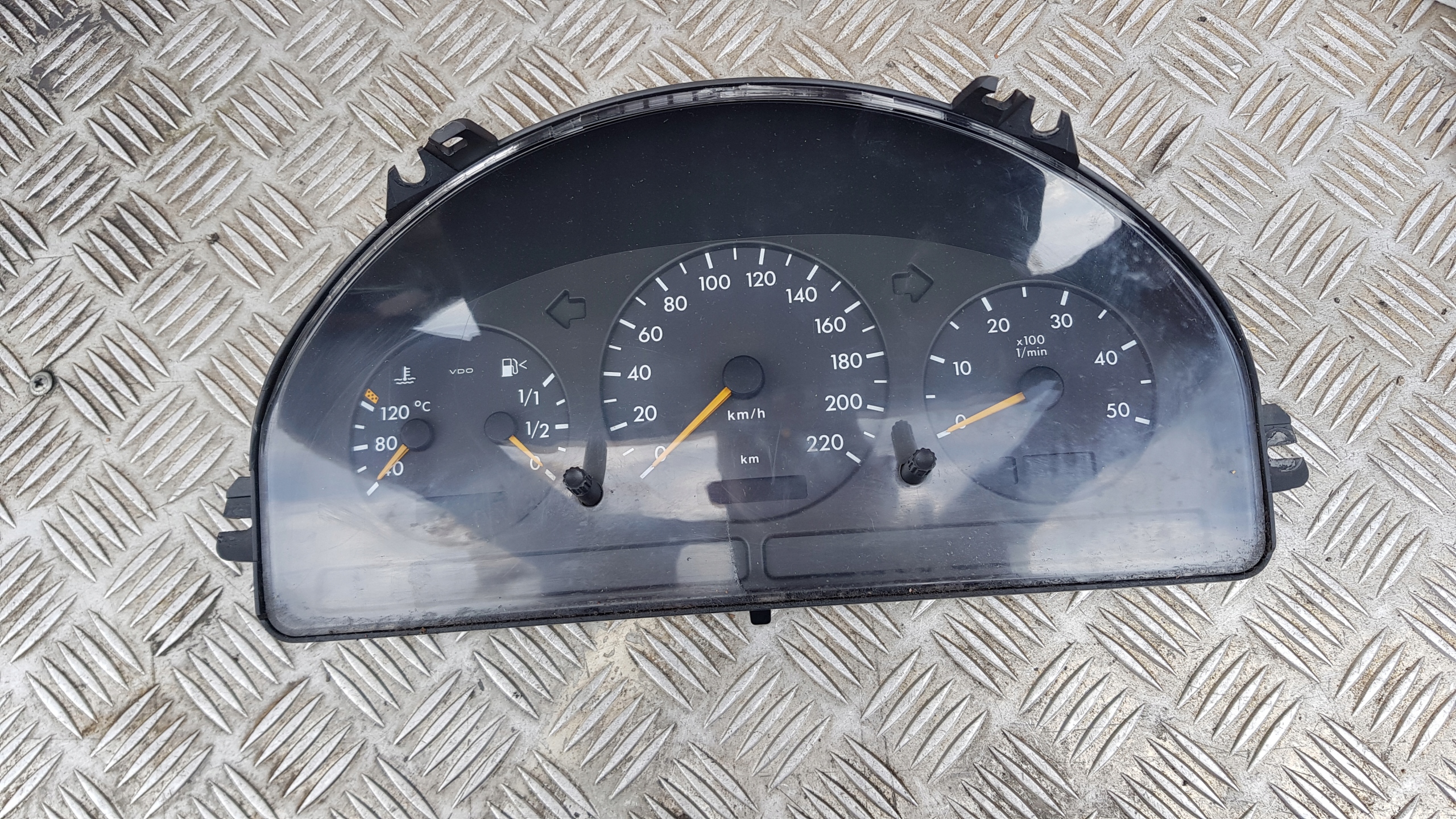 MERCEDES W163 ML 2.7 CDI dials clock EUROPA a1635401847