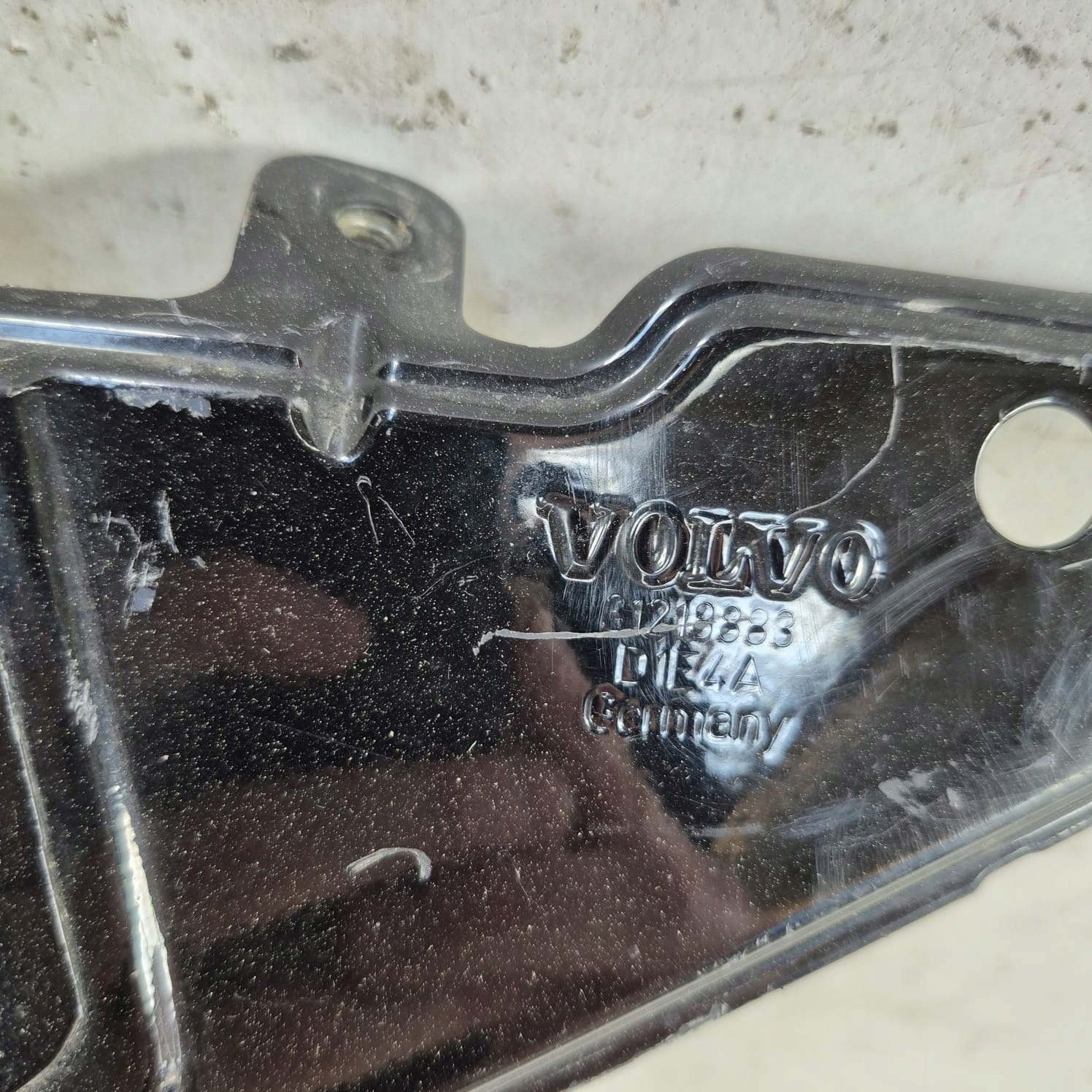 VOLVO V60 and 1 S60 II 2 10-13 fender front front right