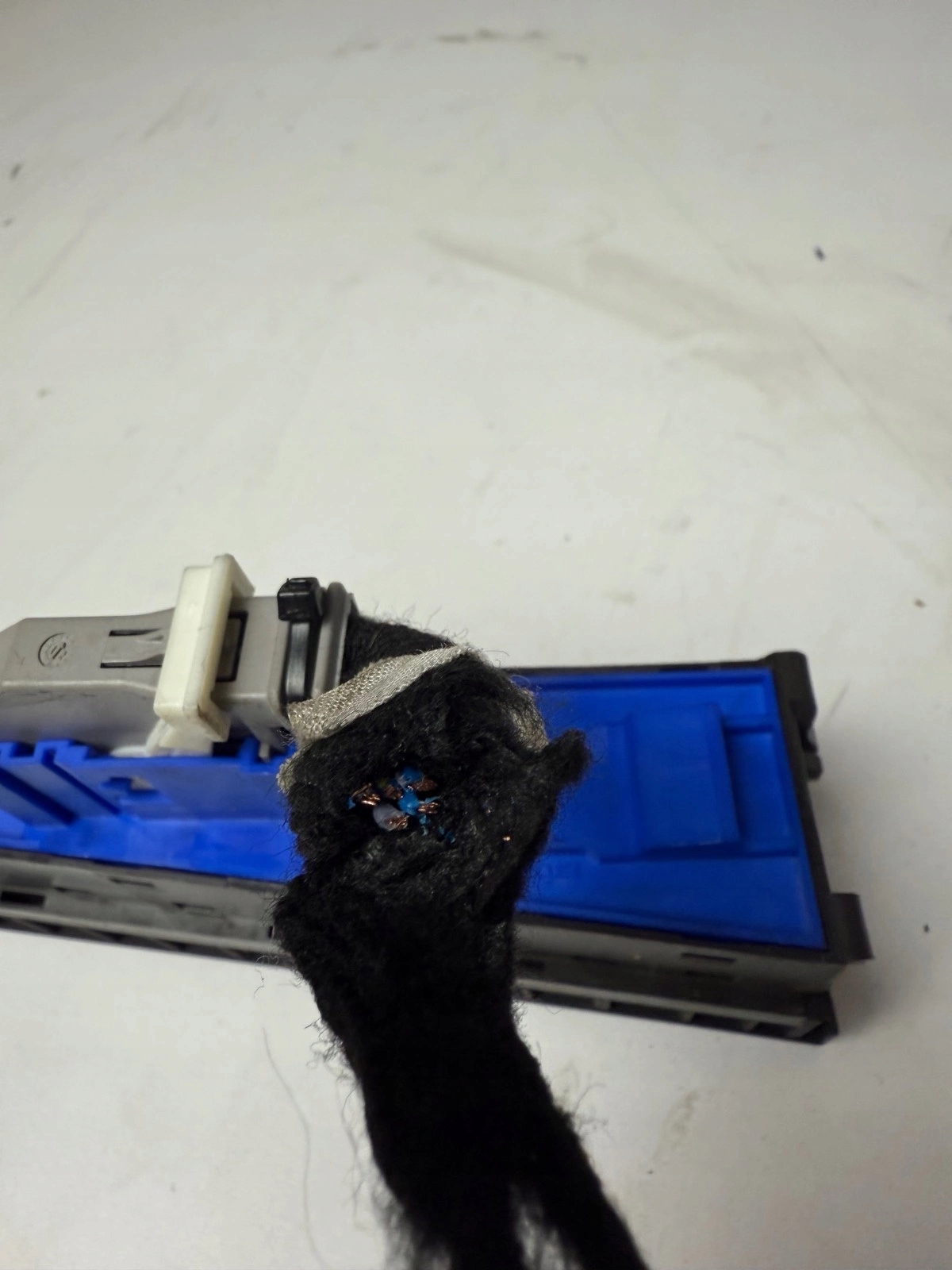 Panel PDC Start Stop Volkswagen Passat B7