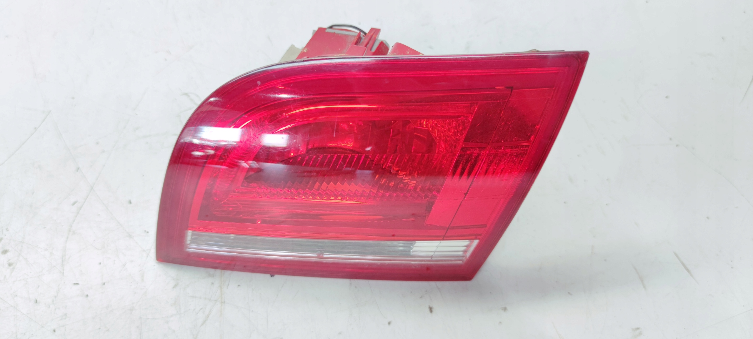 light right rear part to the bonnet LED AUDI A3 8P 8P4945094D *3*