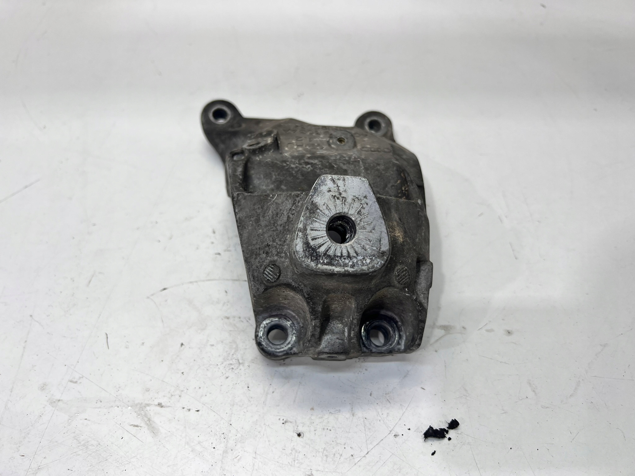 engine mount AUDI A4 B8 A5 A6 2.0 TDI 4G0199308AA