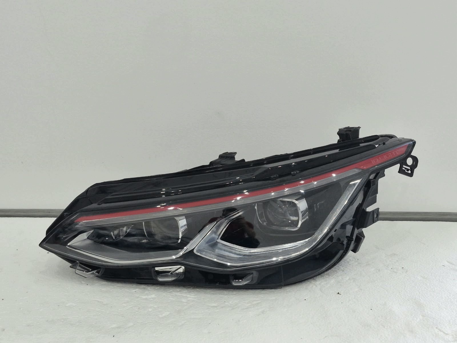 light left VW GOLF VIII 8 GTI FULL LED IQ