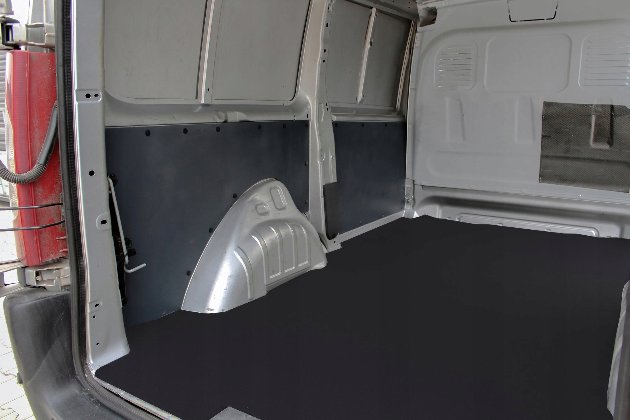 Renault Master III dostawcze L3 od 2010r. Mata dywanik do bagażnika Waga produktu z opakowaniem jednostkowym 17.5 kg