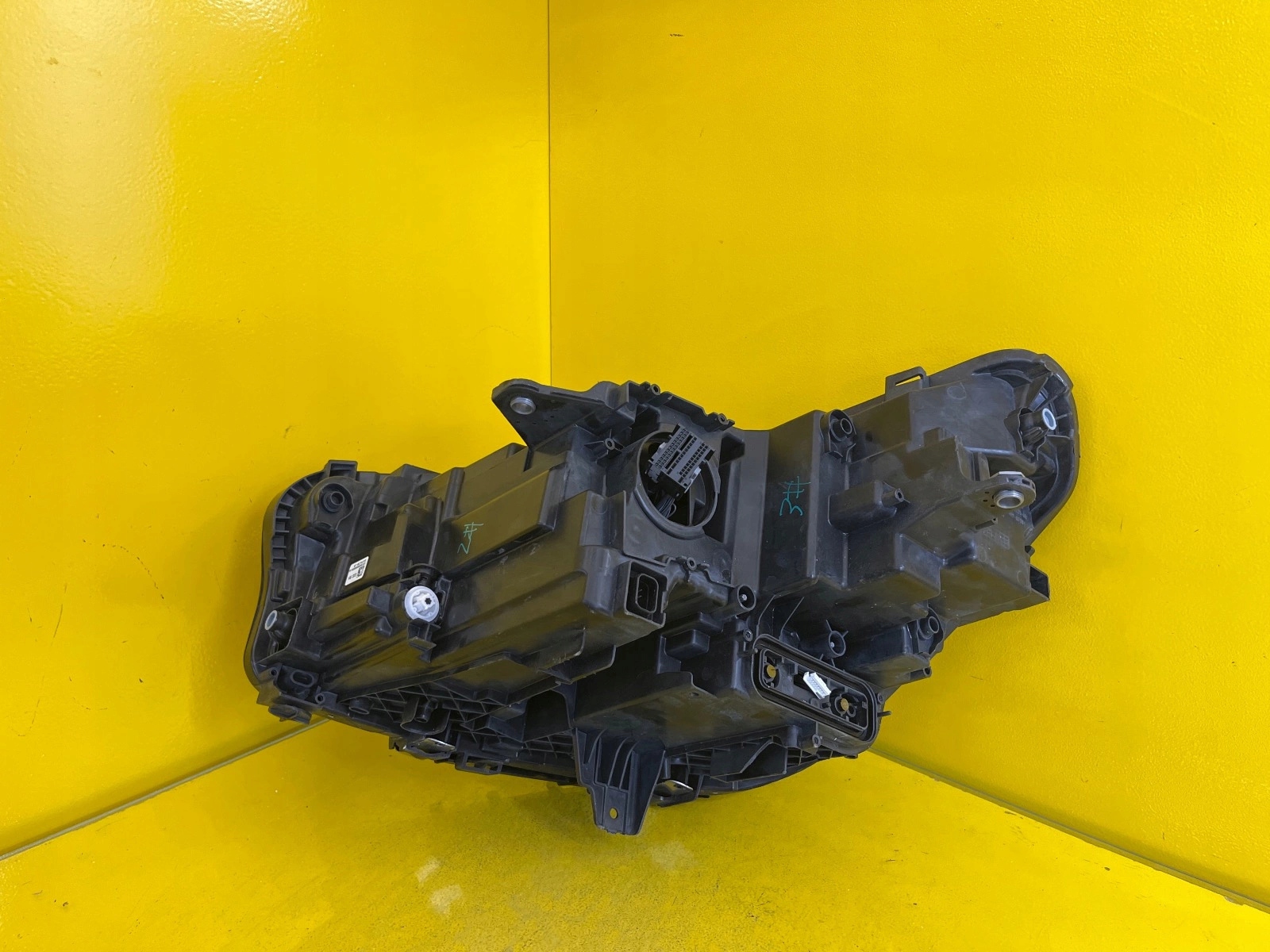 light right BMW X1 U11 2022- FULL LED 5A5BD52-02