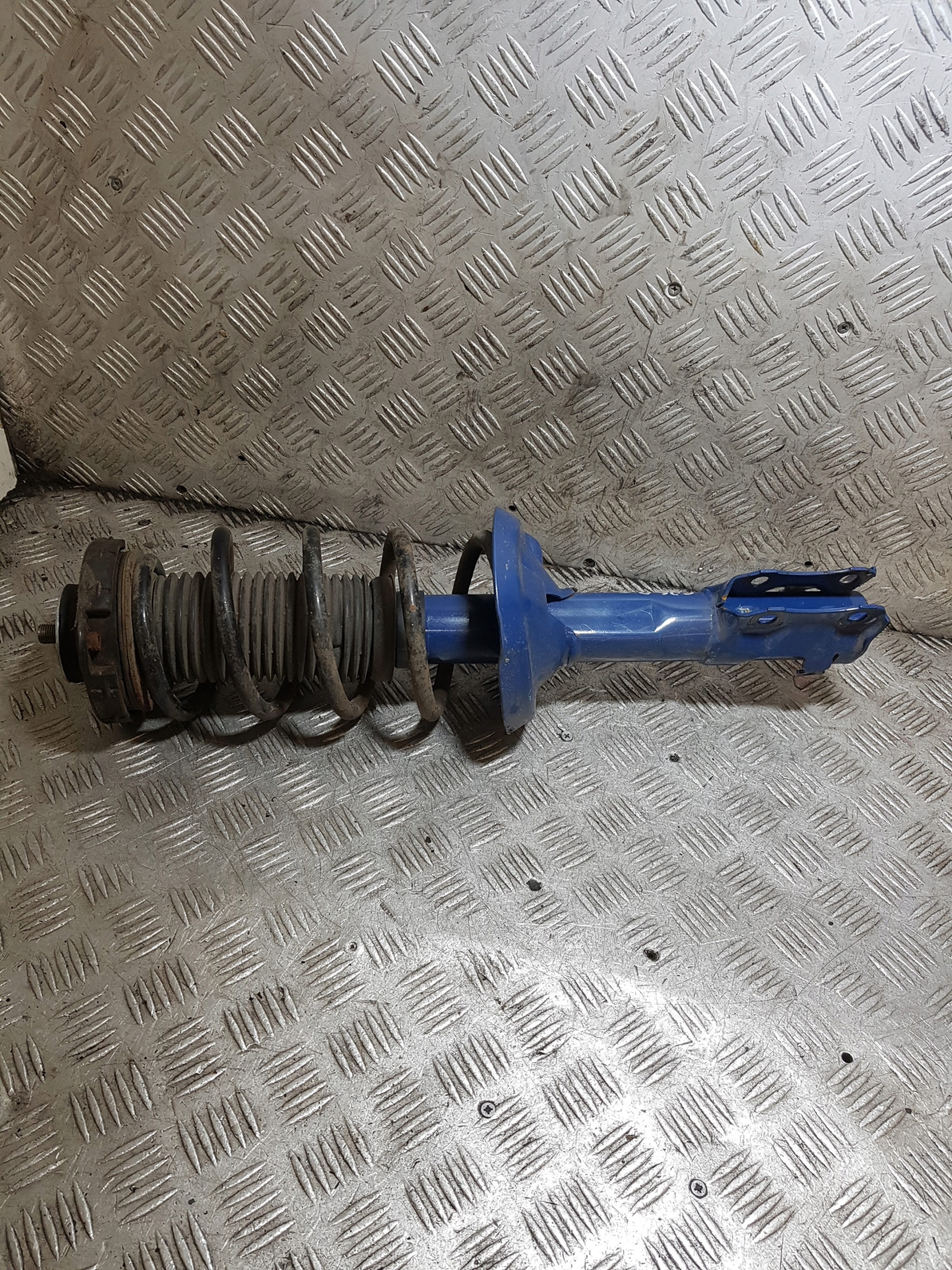 MCPERSON left front front VOLKSWAGEN POLO 4