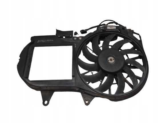 AUDI A4 B6 CABRIO 02- 1.8T WENTYLATOR CHŁODNICY 8E0121205S