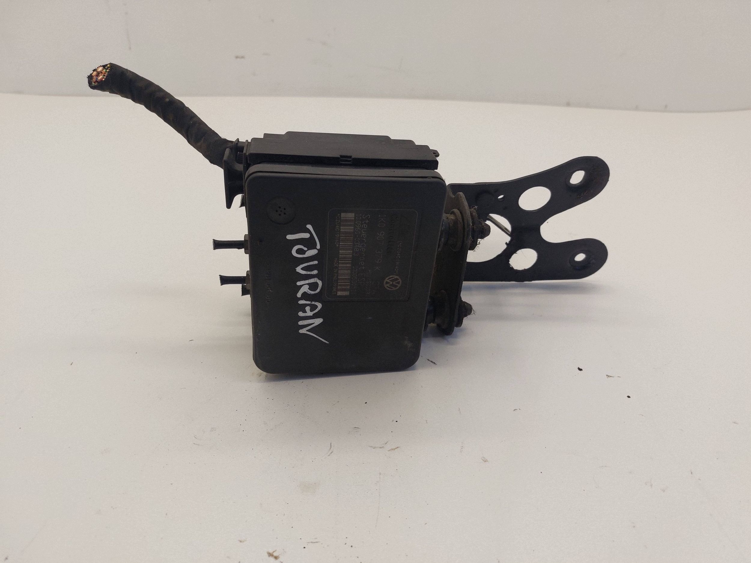 VW GOLF V TOURAN CADDY pump control unit ABS 1K0907379K 1K0614517H