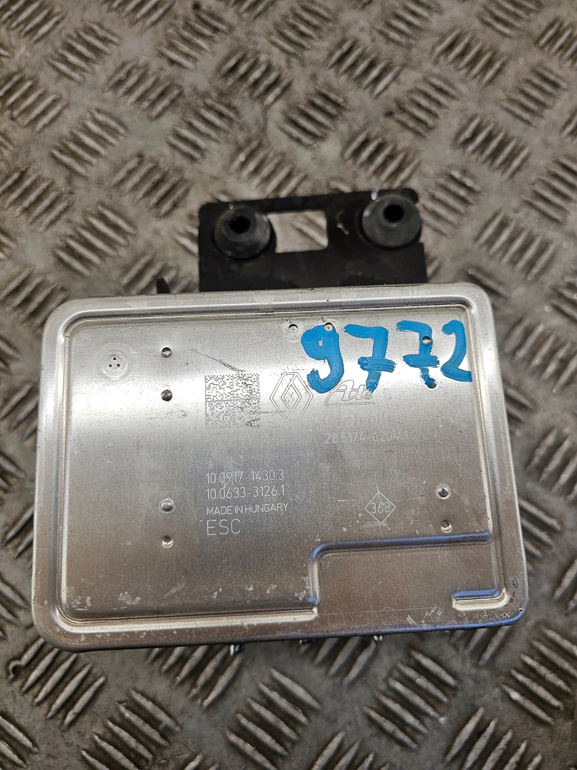 pump ABS brake 476606907R RENAULT TRAFIC III LIFT