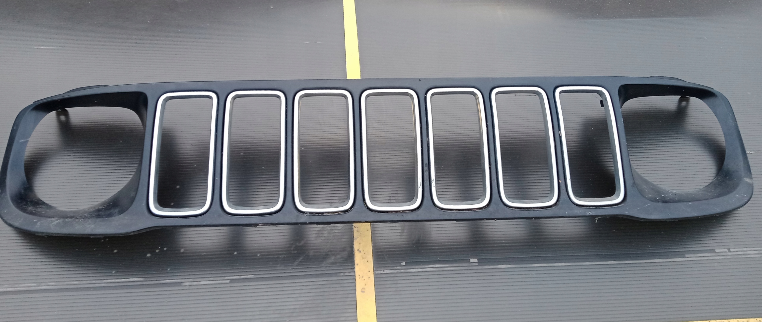 Jeep Renegade BU Kühlergrill FRONTGRILL Kühlergitter 52088680 - Thumbnail 1