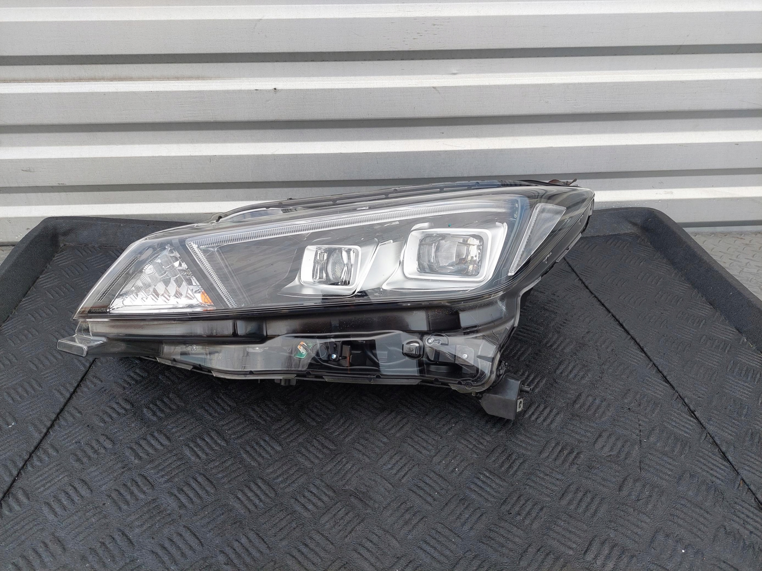 light front front left complete FULL LED 260605SJ5A NISSAN LEAF II ZE1