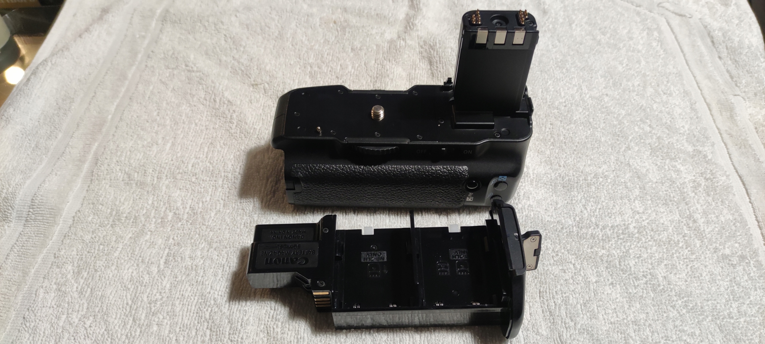 Battery Pack Grip CANON BG-E3 Koszyk BGM-E3L do Canon 350D 400D ŁADNY EAN (GTIN) 8714574991870