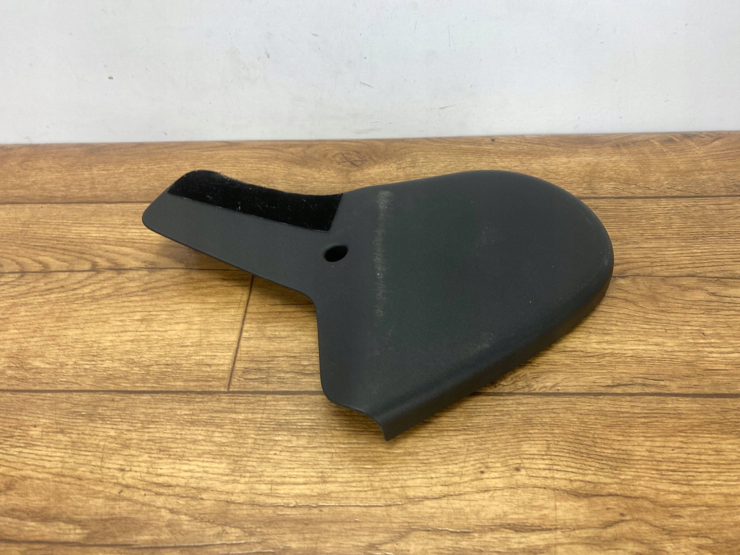 plastic cover spoiler seat Dodge Durango III 2014+
