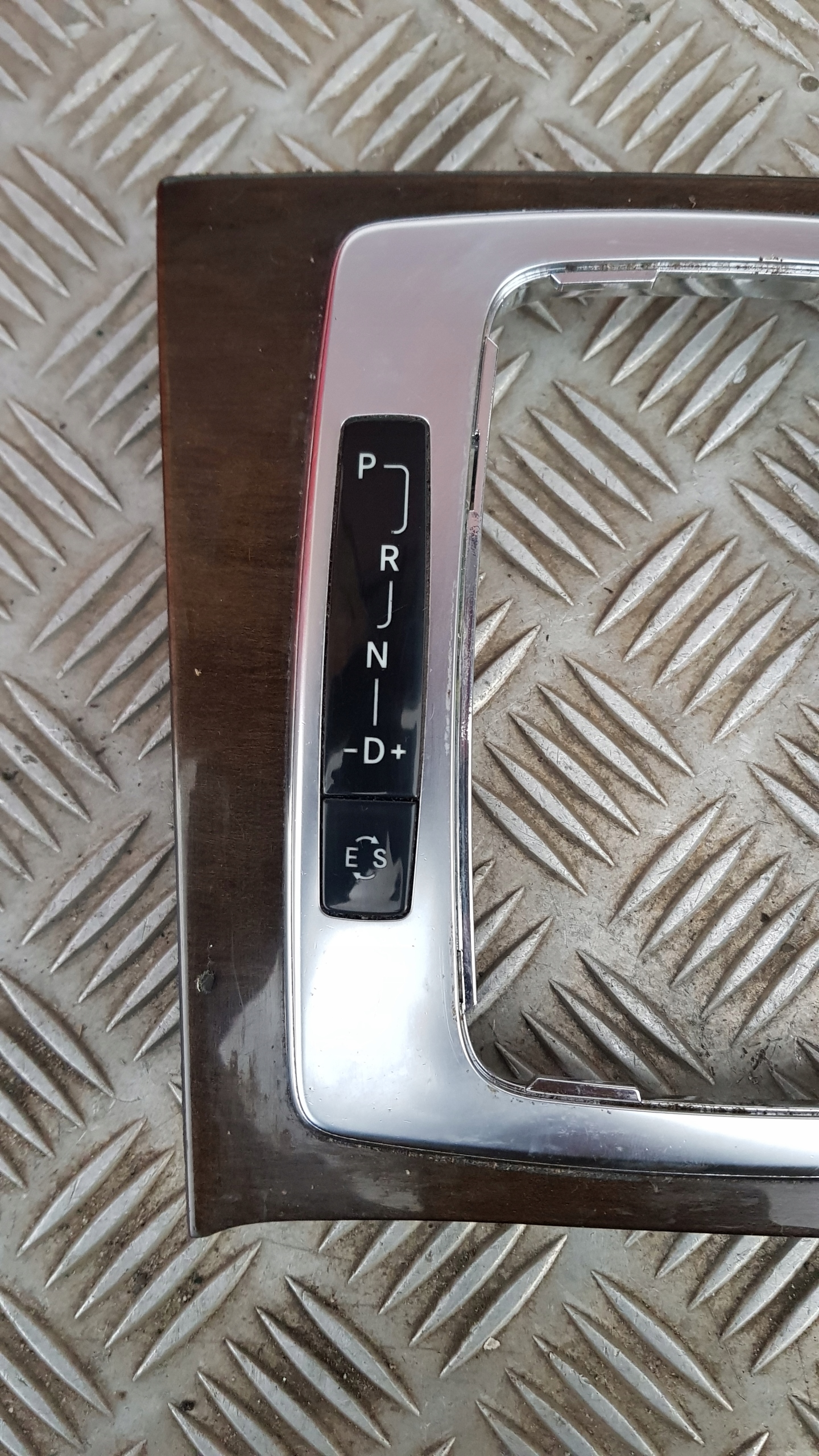 MERCEDES W212 PANEL RÁM Obal kulisy AUTOMAT