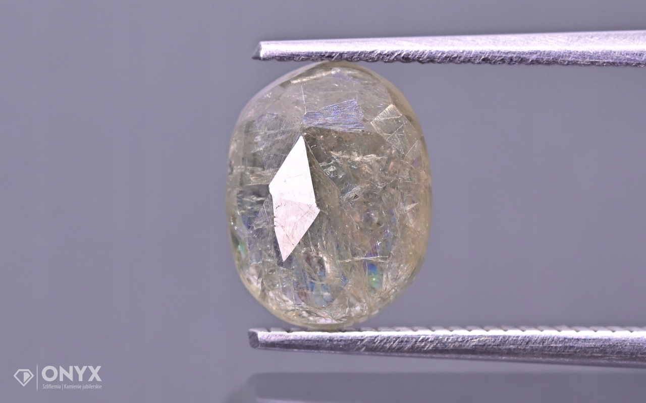 Turmalín fazetovaná nepravidelná rozeta 9x7 mm