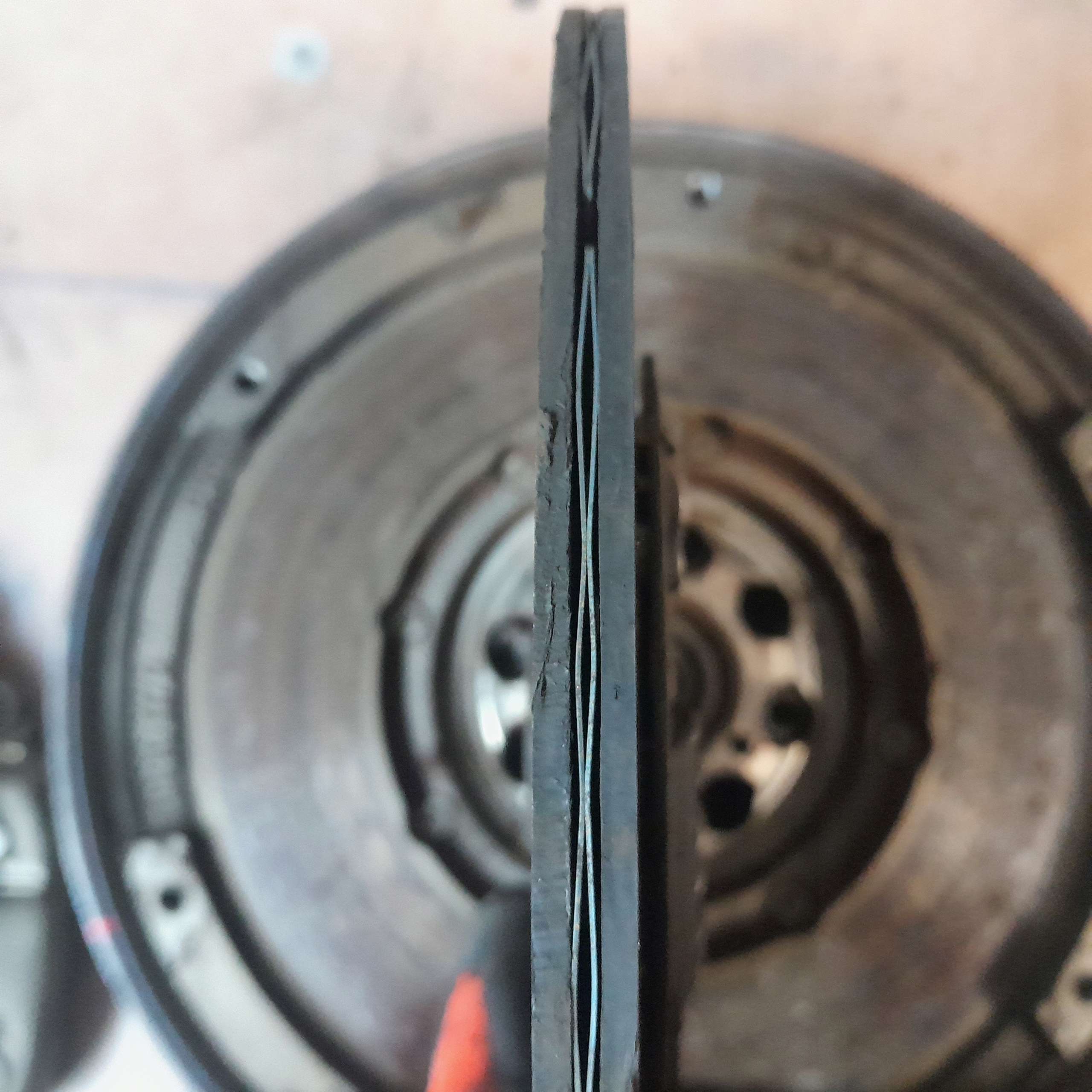 SPRZEGLO DWUMAS TARCZA DOCISK MERCEDES W203 1.8K M271 6 BIEGOW Typ samochodu Samochody osobowe