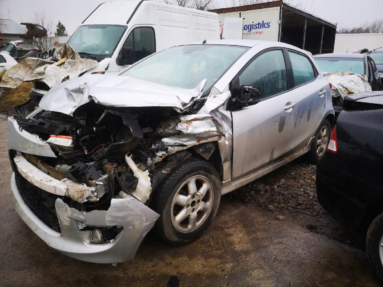 mazda 2 воздухозаборники Воздух для Кузова 2010 1.6л bp4kgm732