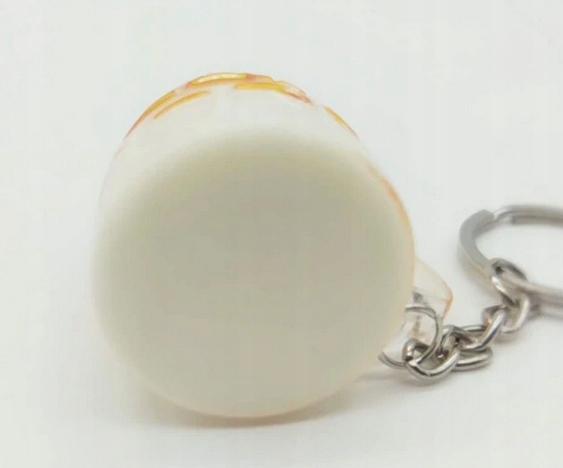 BRELOK ZAWIESZKA DO KLUCZY PLECAKA KUFEL Z PIWEM PIWO PRZYWIESZKA PIWKO Marka inna