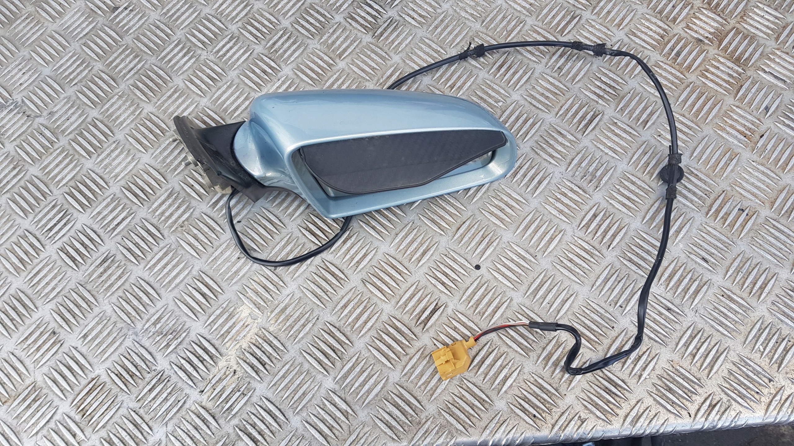 AUDI A4 B6 mirror right LY7R 5 PIN
