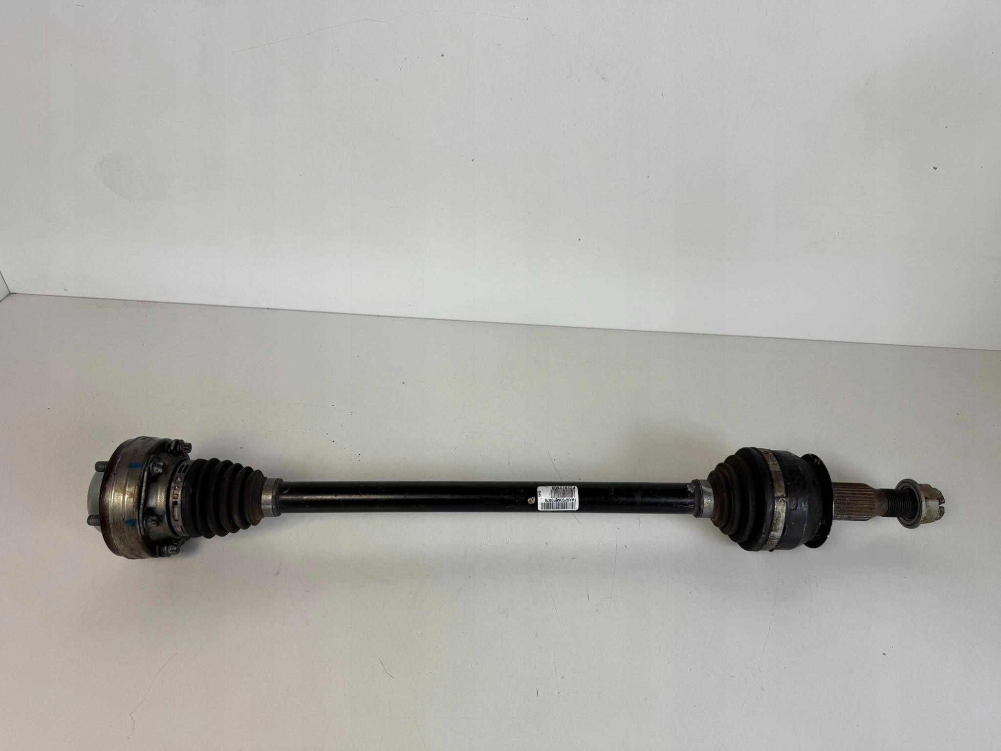 Chevrolet Camaro 2016+ right side semi-axis rear 2.0 3.6 P22972609