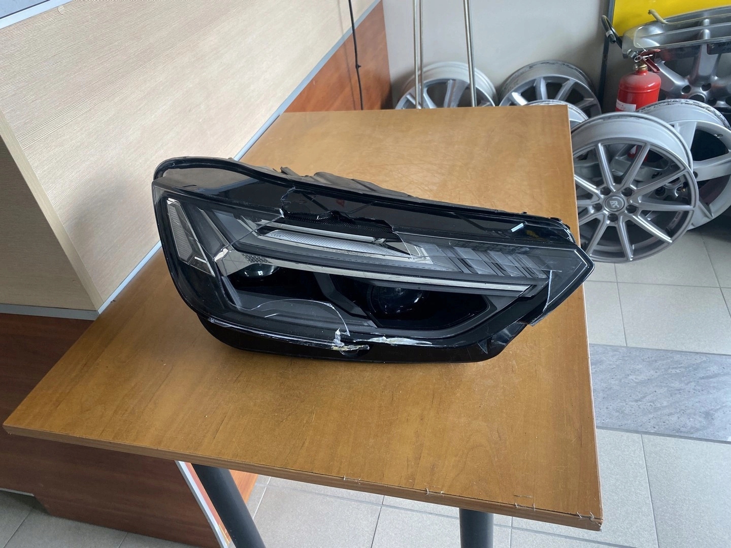 ФАРА ПЕРЕДНЯ ПРАВА AUDI Q50a РЕСТАЙЛІНГ ПОВНИЙ КОМПЛЕКТ LED MATRIX0a941036e