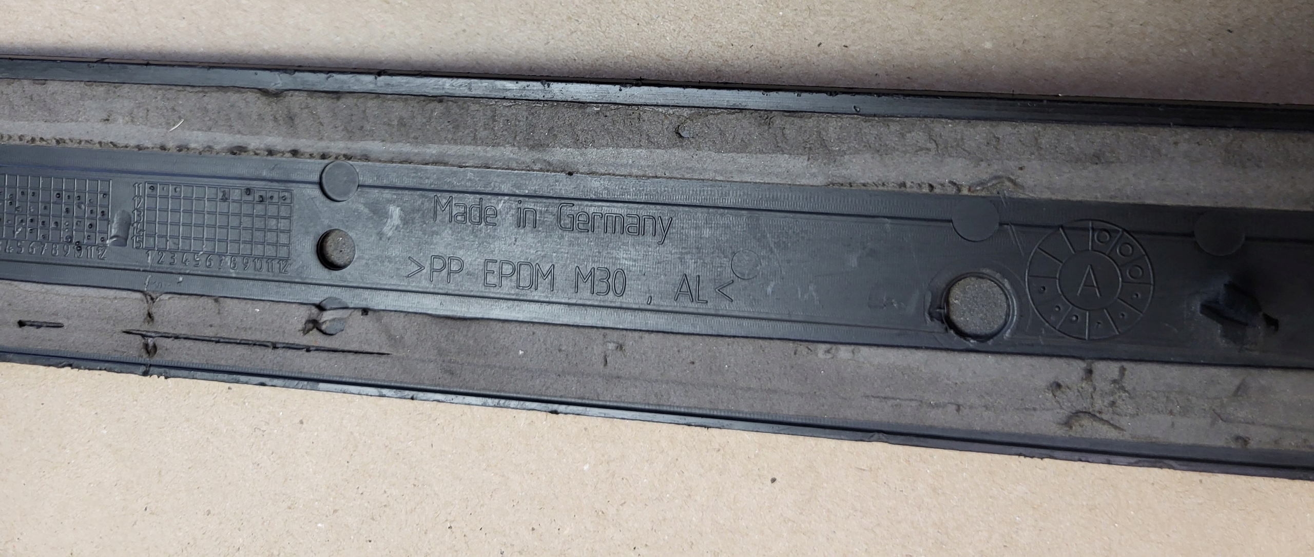 moulding cap of the threshold left right front AUDI A4 B8 8K OE EU
