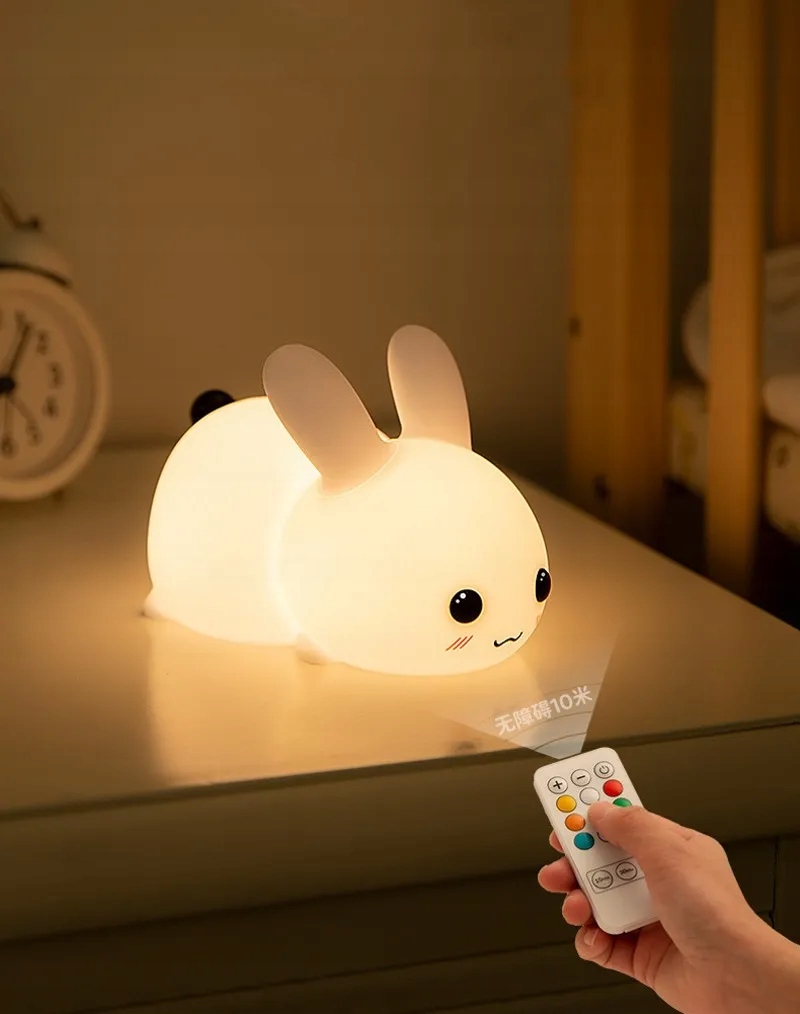 Lampka silikonowa króliczek+Pilot+kabel Kolor dominujący biel