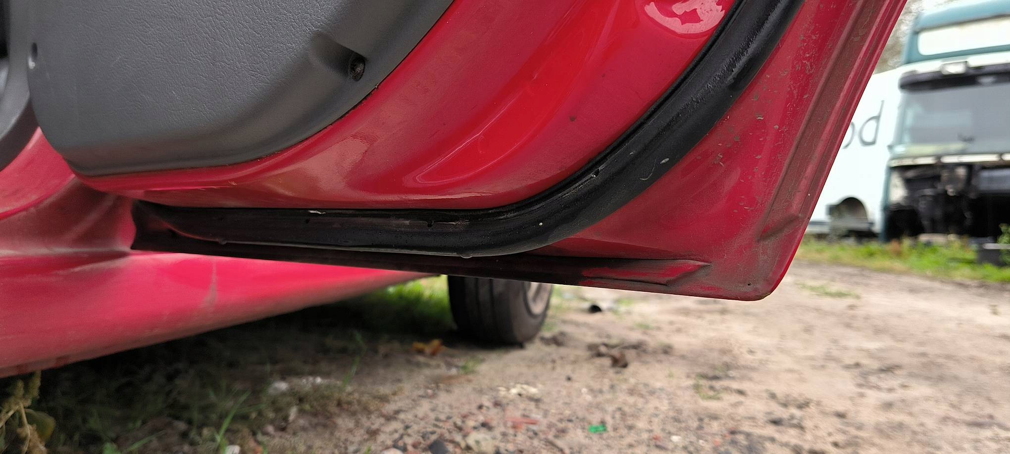 Tür rechts heck rote ORYG KIA RIO und KOMBI