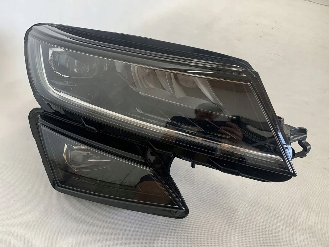 Skoda Kodiaq 17r Reflektor right light right 2017 566941016H