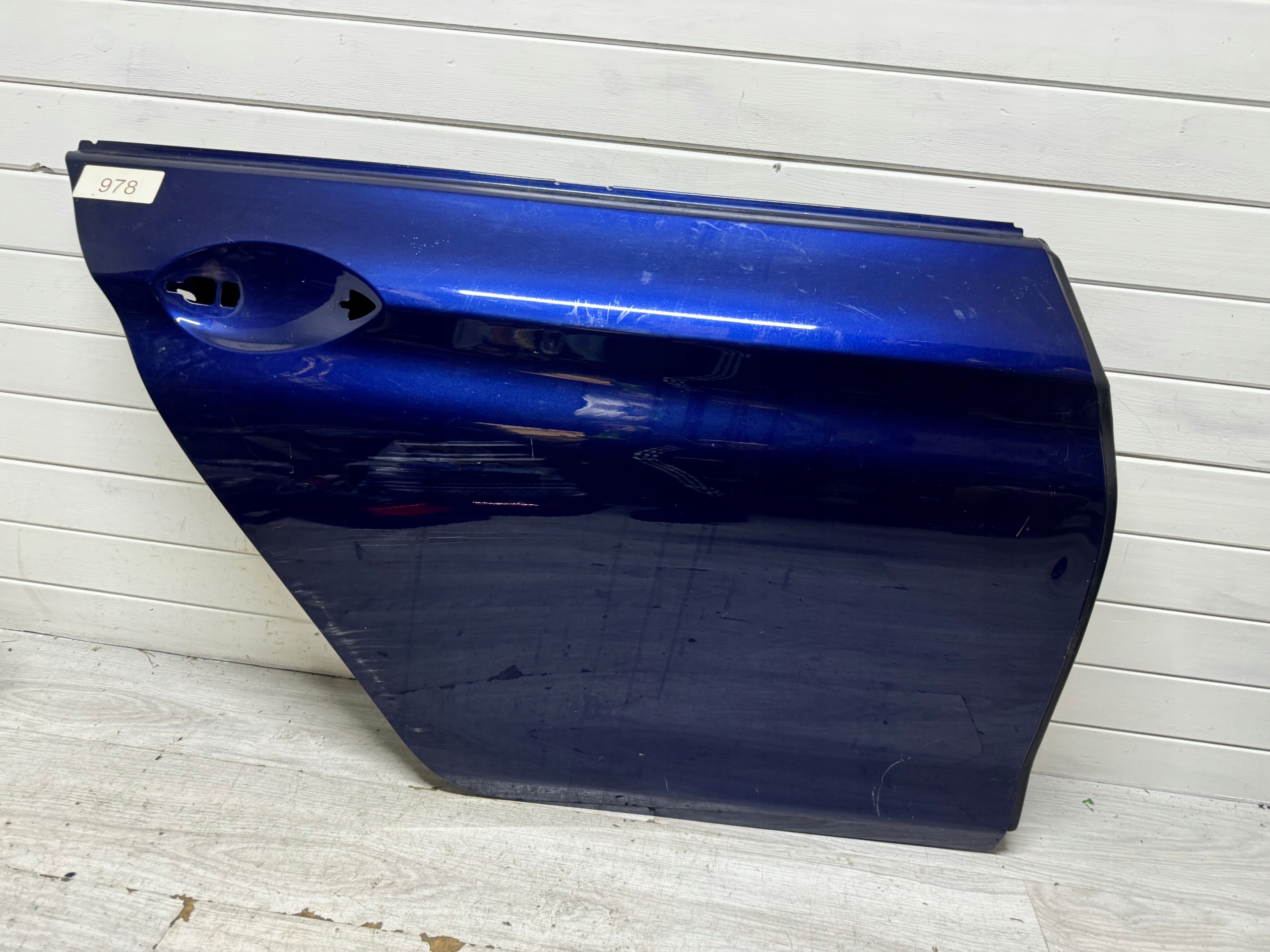 BMW 6 M6 F06 door right rear.