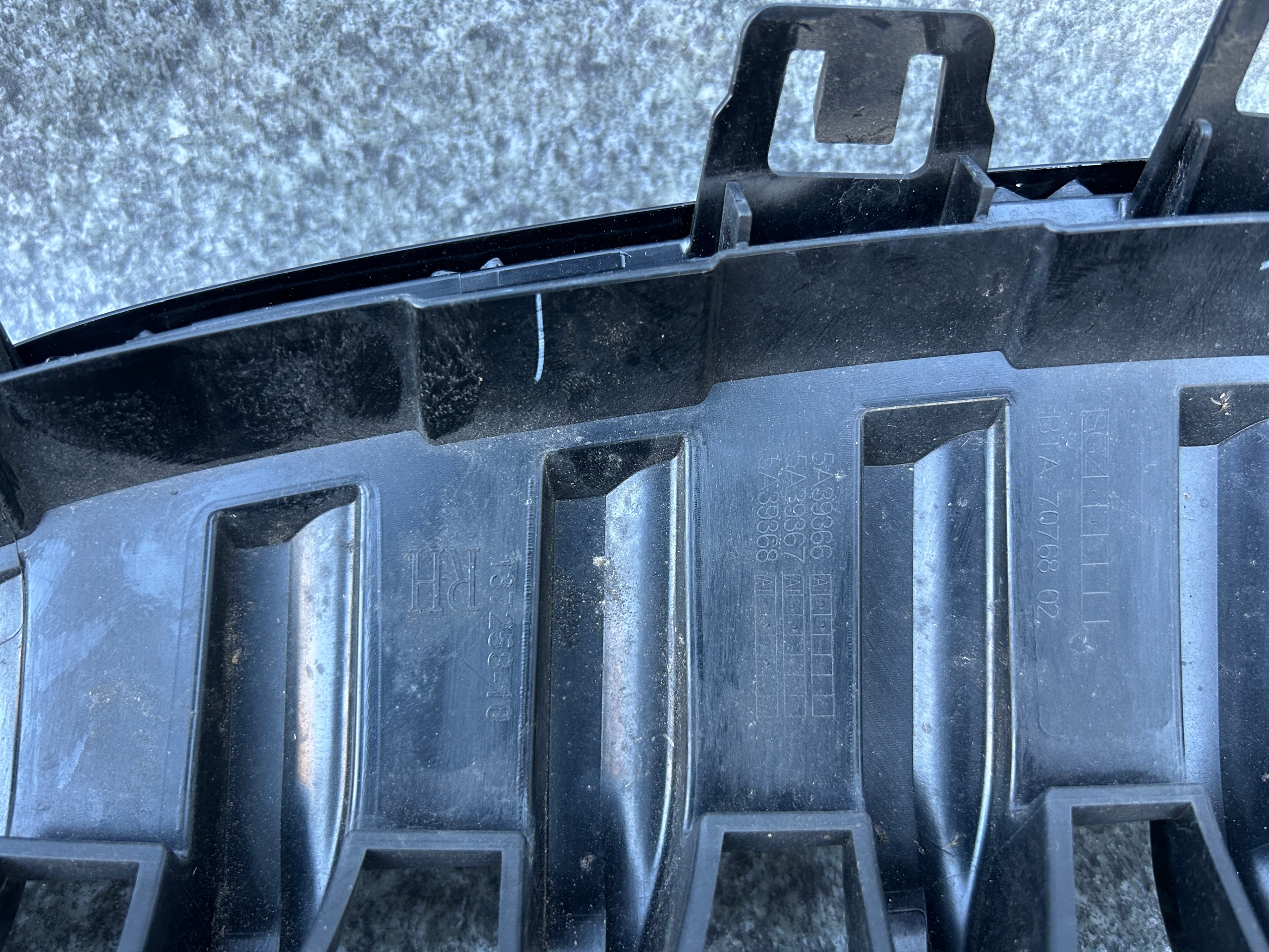 BMW 1 F40 Kühlergrill FRONTGRILL Kühlergitter 5A39367 - Thumbnail 8