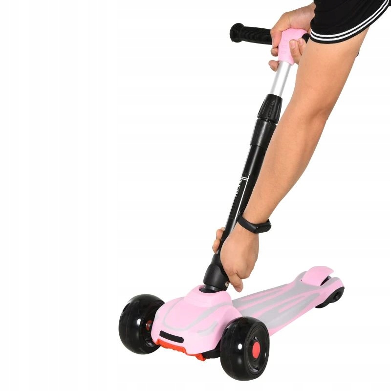 HULAJNOGA 3 KOŁOWA Z REGULACJĄ SKŁADANA RÓŻOWA Rodzaj trójkołowa