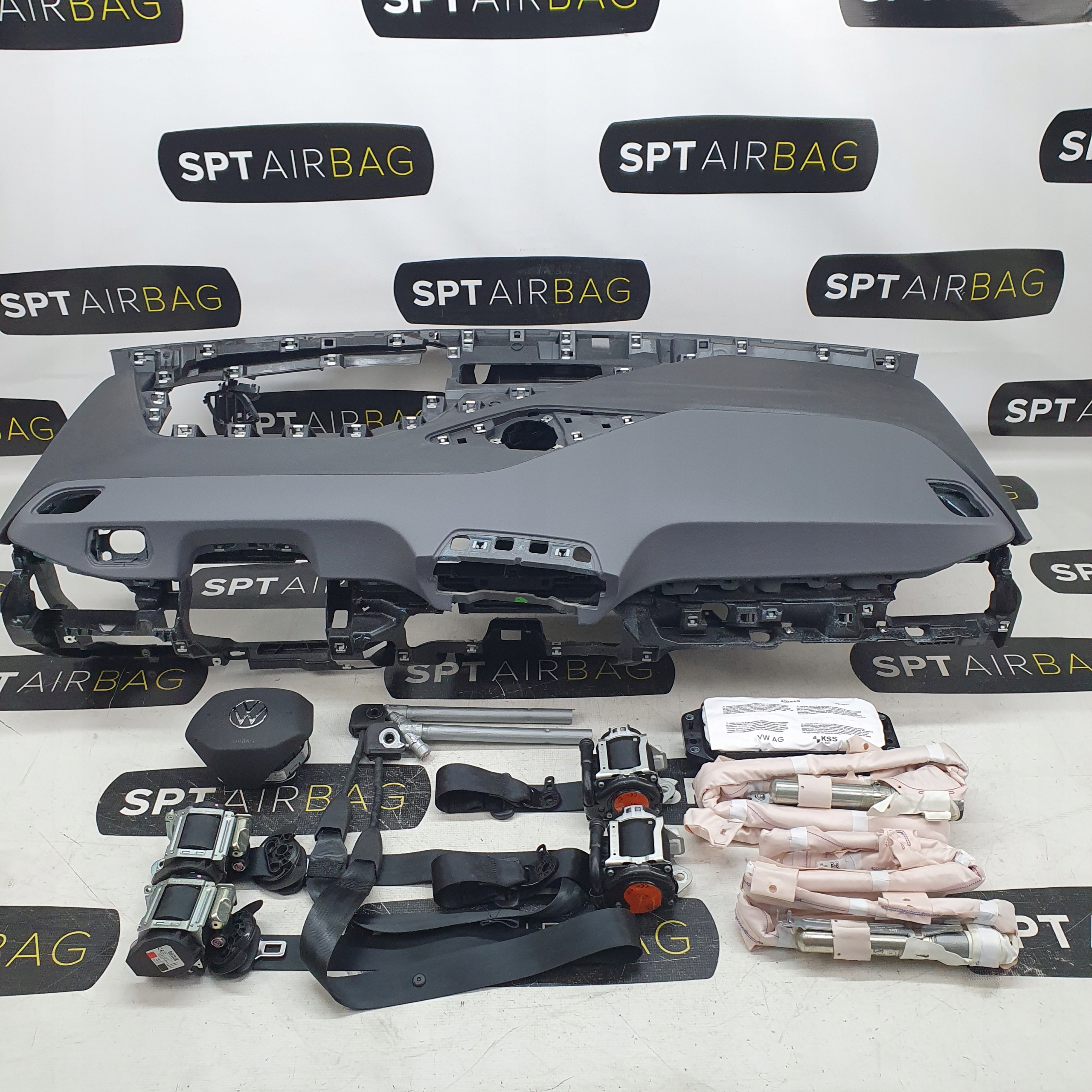 id 3 III торпеда консоль Подушки ремни безопасности