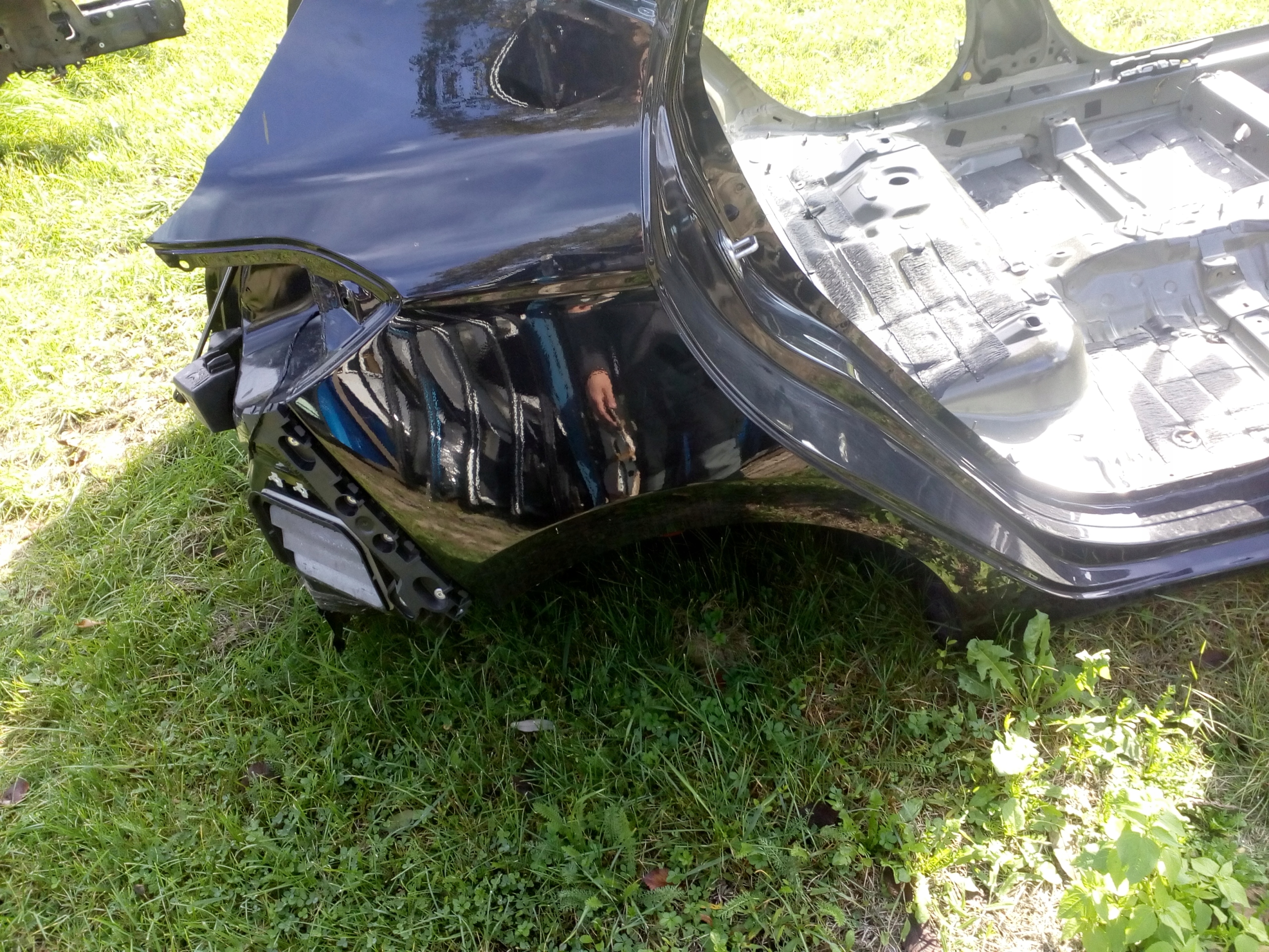 FORD FIESTA MK8 ĆWIARTKA PRAWA POSZYCIE TYŁ 5 D